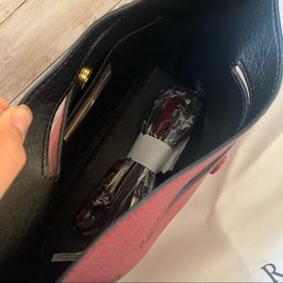 Sondra Roberts Small Leather Bag with Strap - Picture 8 of 9